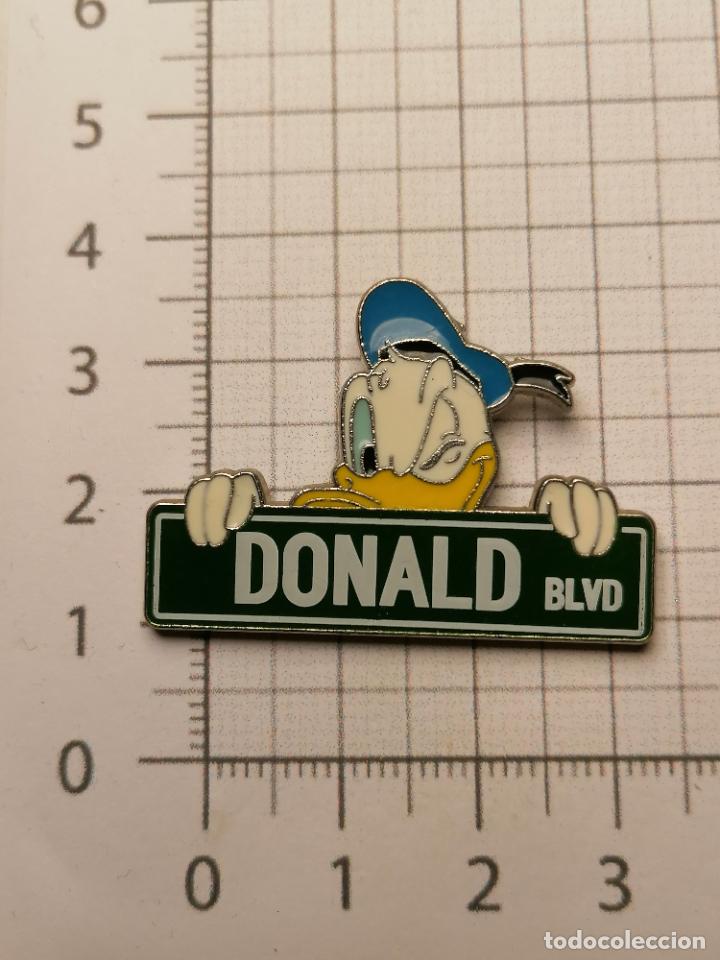 PIN TRADING DISNEY DONALD BLVD