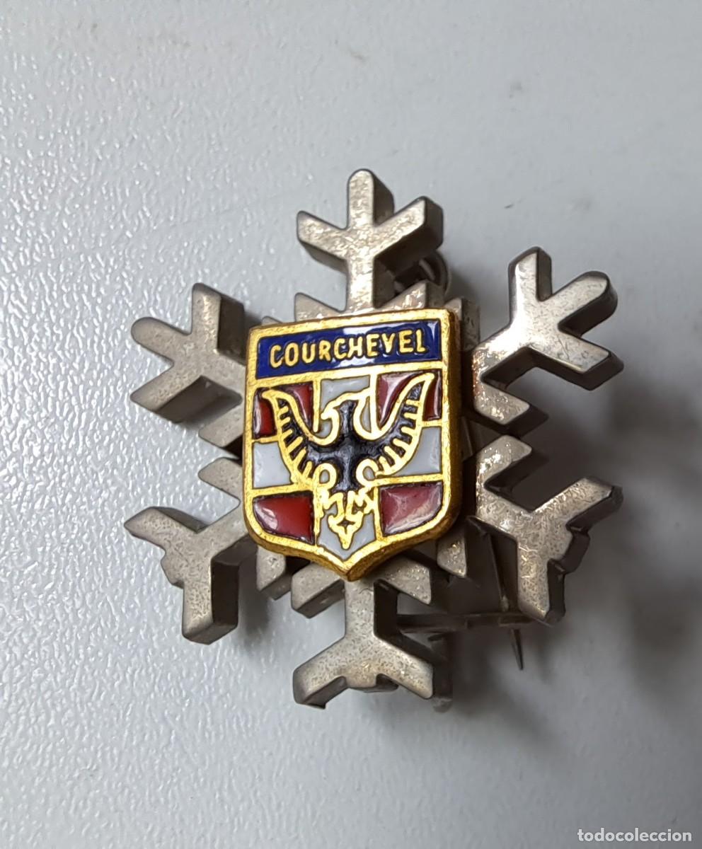 Pins de colecci&oacute;n: ANTIGUO PIN ALFILER CON IMPERDIBLE - ESTACION SLI ESQUI COURCHEVEL - FRANCIA -A&Ntilde;OS 60 70 - 2,3 CM -