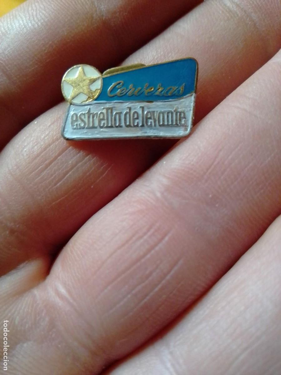 Pins de colecci&oacute;n: INSIGNIA SOLAPA CERVEZAS ESTRELLA DE LEVANTE