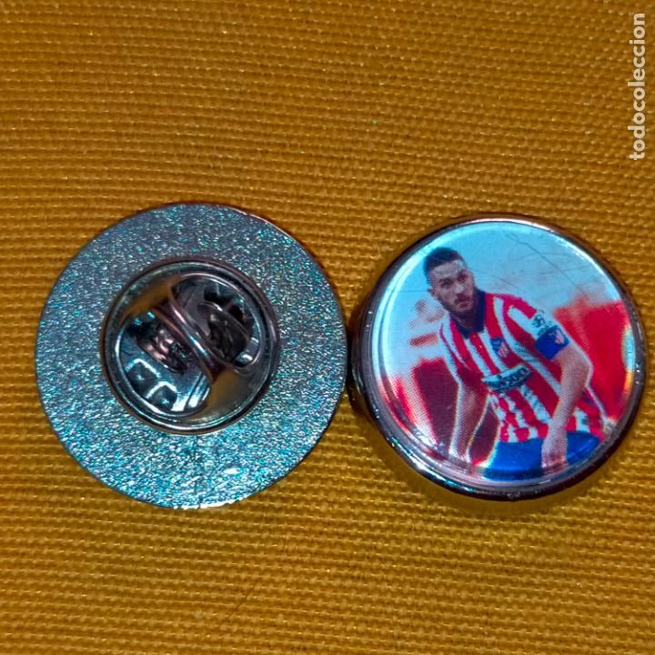 Sammlung von Pins: pin redondo metal - f&uacute;tbol equipo club Atl&eacute;tico de Madrid JUGADOR