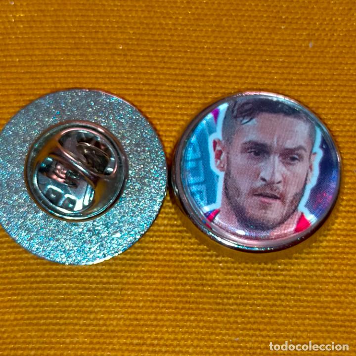 Pins de cole&ccedil;&atilde;o: pin redondo metal - f&uacute;tbol equipo club Atl&eacute;tico de Madrid JUGADOR