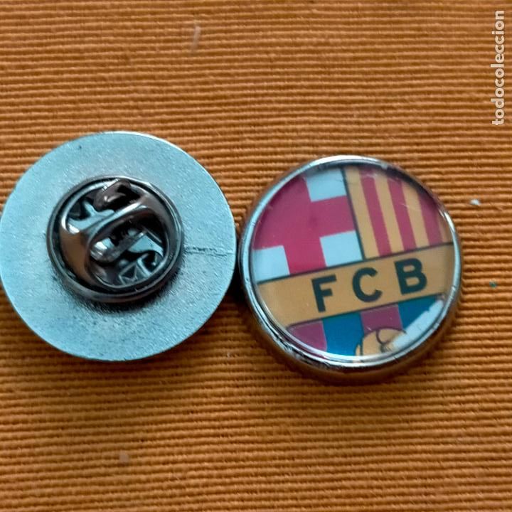 Pins de cole&ccedil;&atilde;o: pin redondo metal - f&uacute;tbol equipo club barcelona JUGADOR o escudo