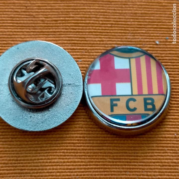 Pins de cole&ccedil;&atilde;o: pin redondo metal - f&uacute;tbol equipo club barcelona JUGADOR o escudo