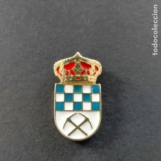 Pins de colecci&oacute;n: Pin escudo Fabero (LE&Oacute;N)