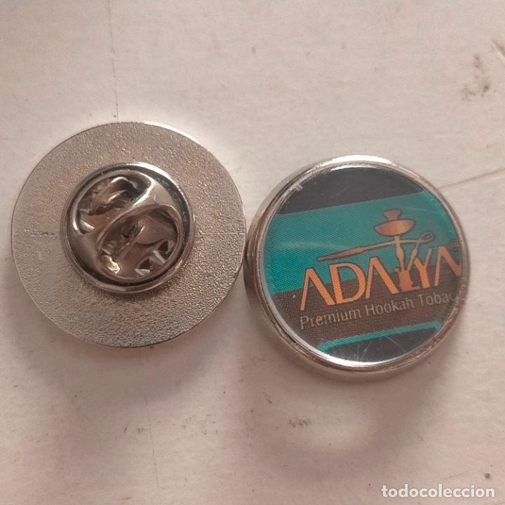 Pins e Spille di collezione: pin redondo metal - publicidad tabaco adalya para pipas y cachimbas -