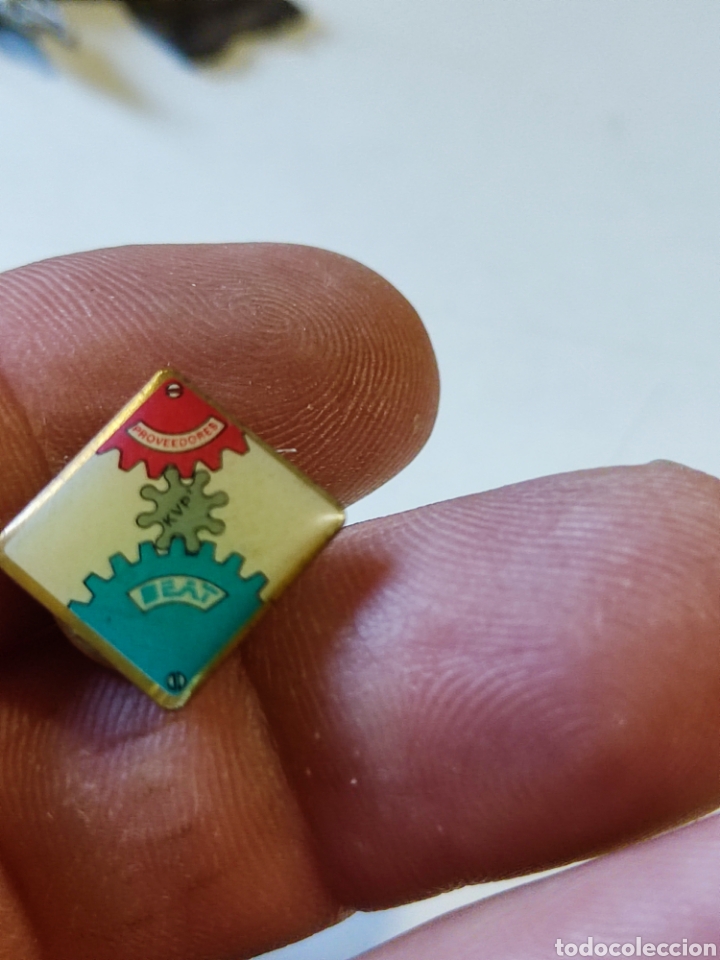 Pins de colecci&oacute;n: Pin proveedores SEAT lo