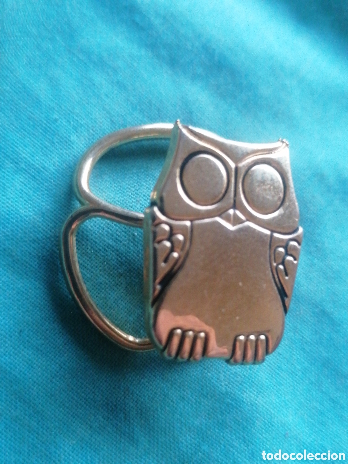 Collection pins: Pin tipo broche porta pa&ntilde;uelos b&uacute;ho