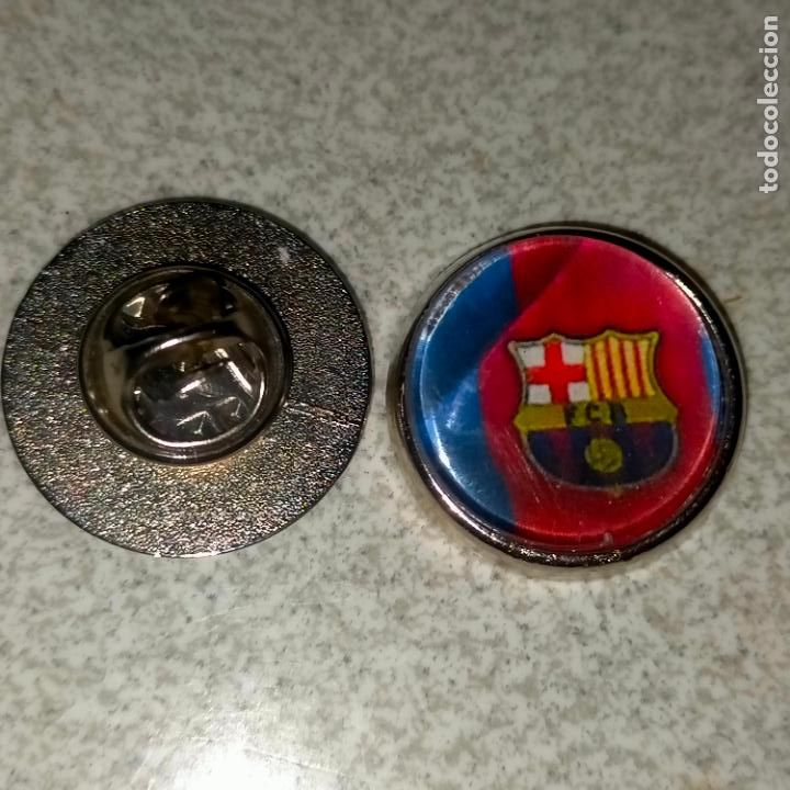 Pin's de collection: PIN REDONDO METAL - FUTBOL CLUB JUGADOR EQUIPO - f&uacute;tbol club Barcelona - ESCUDO