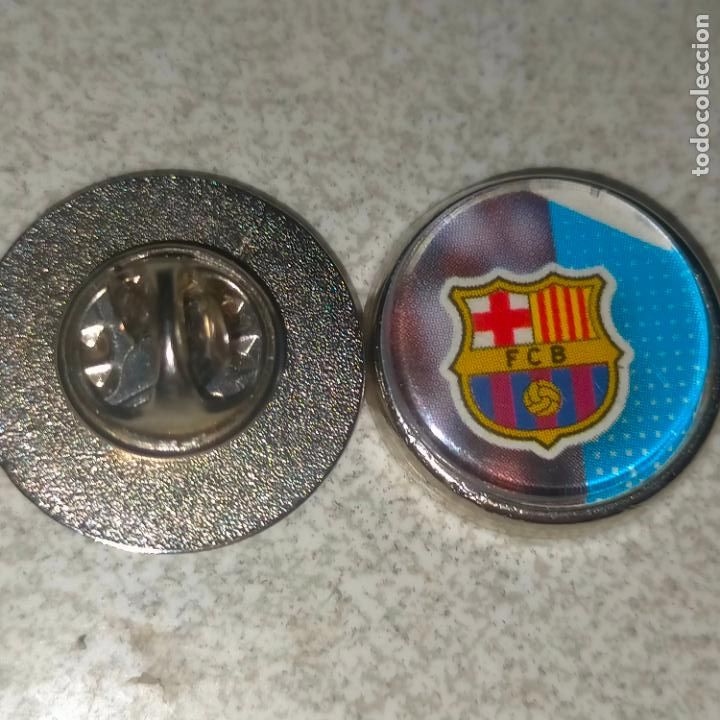 Pin's de collection: PIN REDONDO METAL - FUTBOL CLUB JUGADOR EQUIPO - f&uacute;tbol club Barcelona - ESCUDO