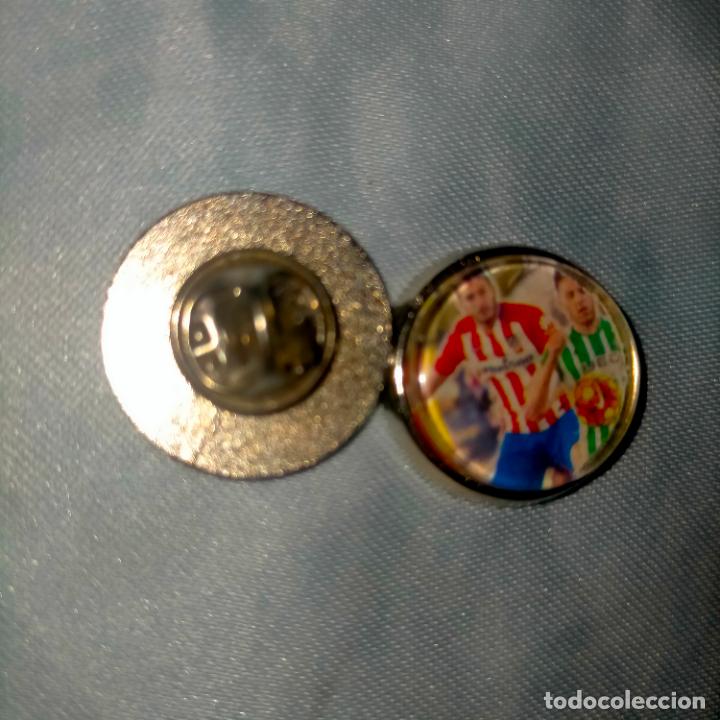 Pins de cole&ccedil;&atilde;o: PIN REDONDO METAL - FUTBOL CLUB JUGADOR EQUIPO - f&uacute;tbol Atl&eacute;tico de Madrid