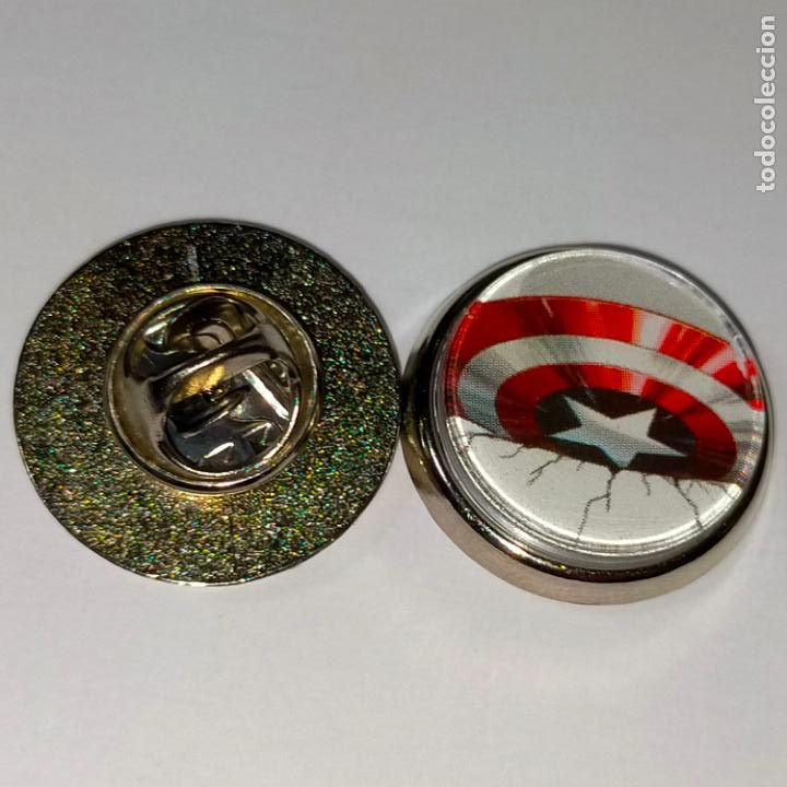 Pins de cole&ccedil;&atilde;o: PIN REDONDO METAL - FUTBOL CLUB JUGADOR EQUIPO - superh&eacute;roes Marvel Vengadores.