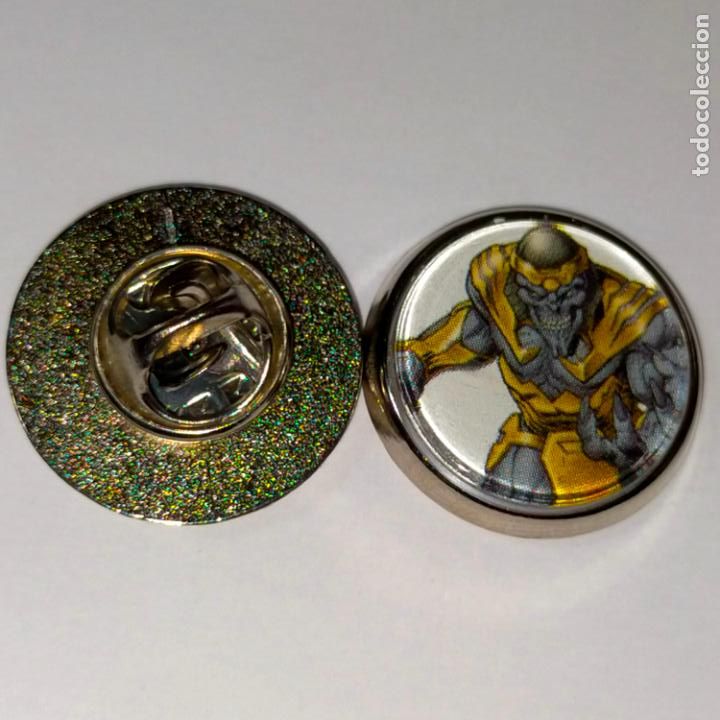 Pins de cole&ccedil;&atilde;o: PIN REDONDO METAL - FUTBOL CLUB JUGADOR EQUIPO - superh&eacute;roes Marvel Vengadores.