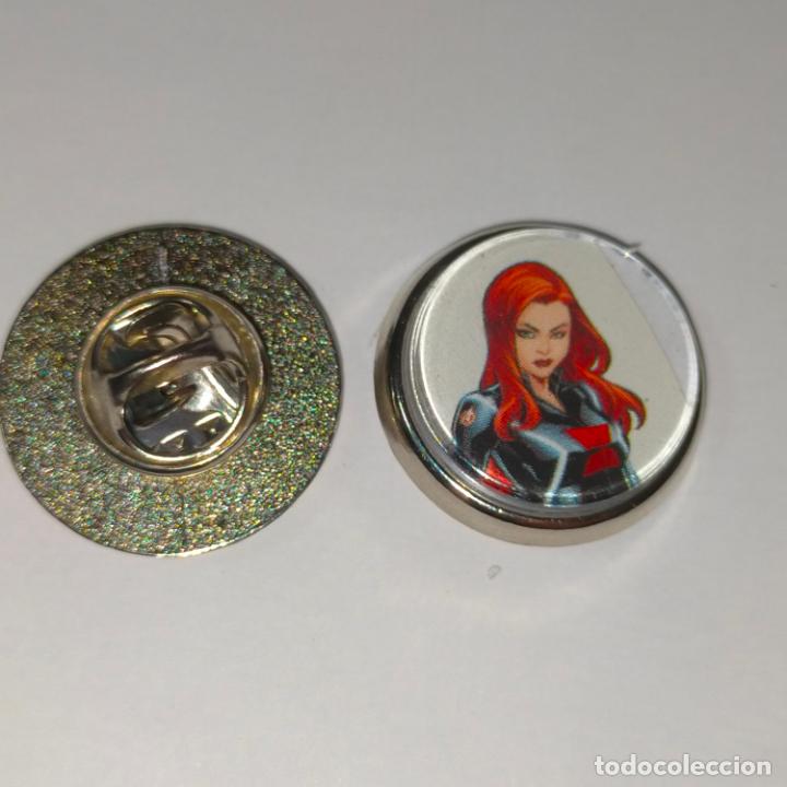 Collection pins: PIN REDONDO METAL - FUTBOL CLUB JUGADOR EQUIPO - superh&eacute;roes Marvel Vengadores.