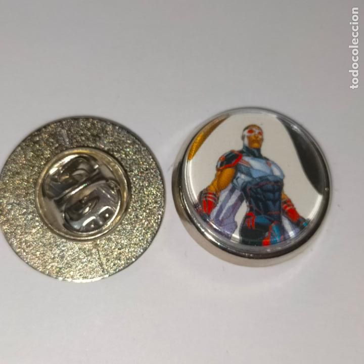 Pins de cole&ccedil;&atilde;o: PIN REDONDO METAL - FUTBOL CLUB JUGADOR EQUIPO - superh&eacute;roes Marvel Vengadores.