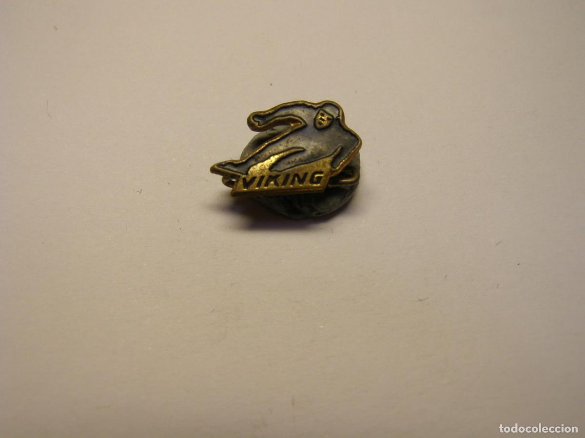 Pins de colecci&oacute;n: Pin aguja de los a&ntilde;os 60, publicidad patines VIKING.