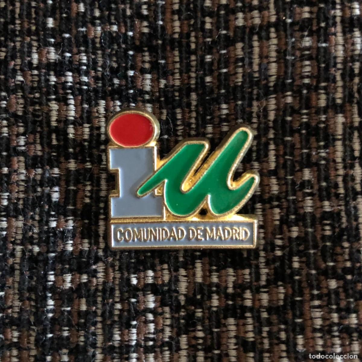 Pins e Spille di collezione: ANTIGUO PIN IZQUIERDA UNIDA COMUNIDAD DE MADRID, BUEN ESTADO, 2X2.5 CENT&Iacute;METROS APROX.
