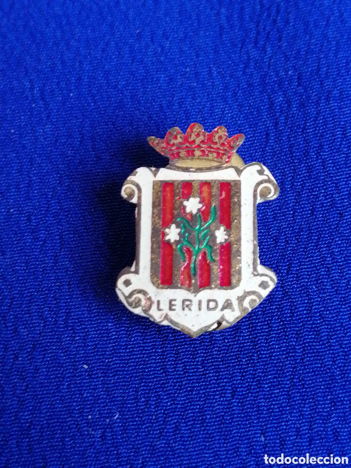 Pins de colecci&oacute;n: L&Eacute;RIDA HER&Aacute;LDICA INSIGNIA DE OJAL ANTIGUA