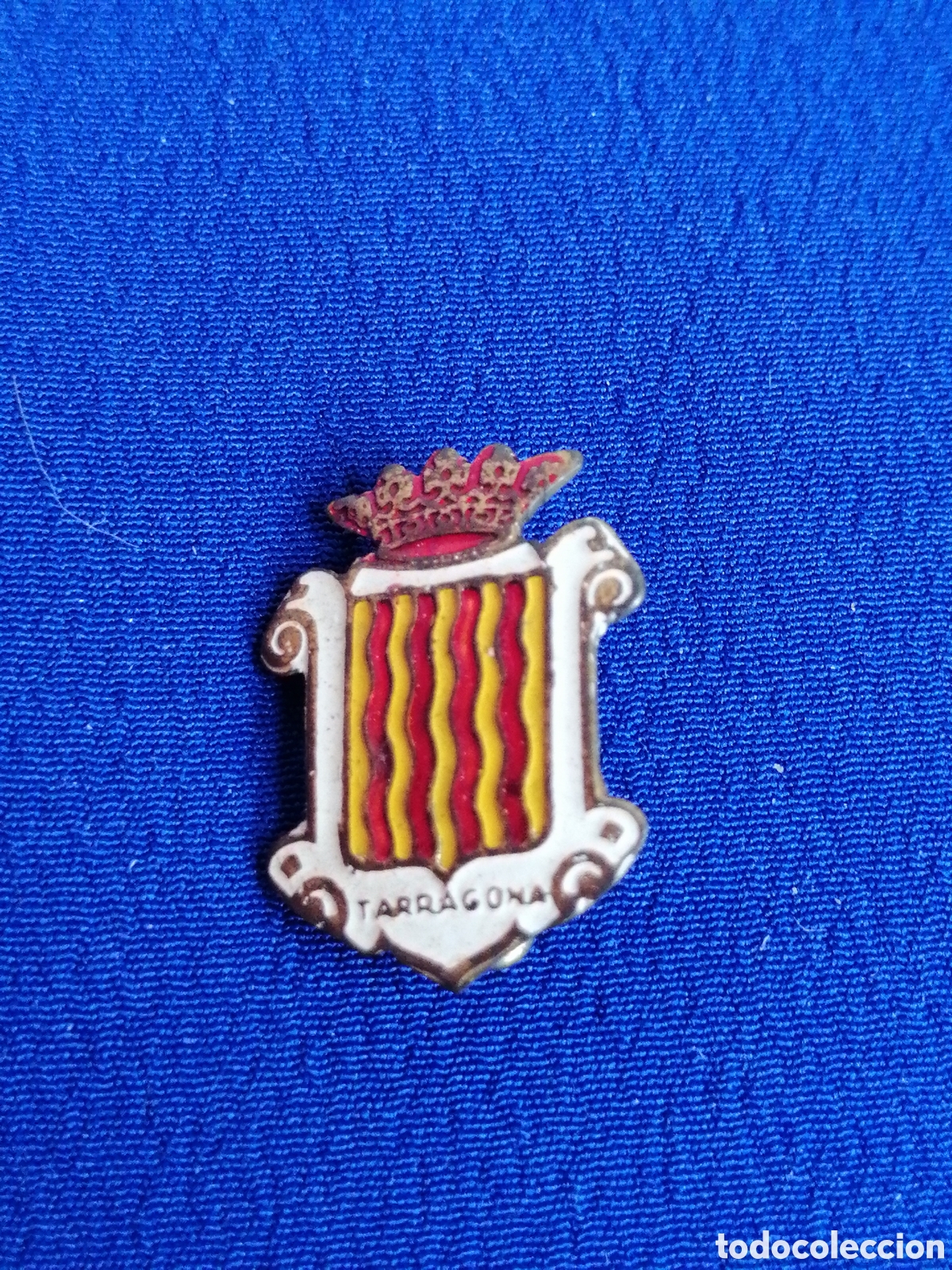 Sammlung von Pins: TARRAGONA ESCUDO HER&Aacute;LDICO INSIGNIA DE ALFILER ANTIGUA