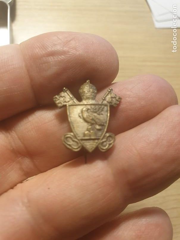Sammlung von Pins: Insignia LLAVES CRUZADAS - A&Ntilde;O SANTO 1950 - BATICANO