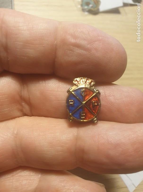 Pins de colecci&oacute;n: Insignia REAL CLUB DE POLO DE BARCELONA