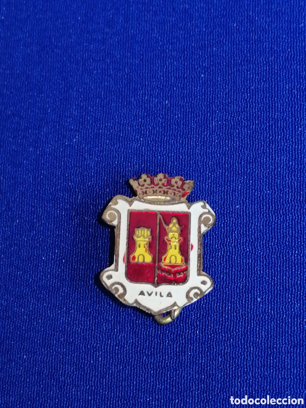 Sammlung von Pins: &Aacute;VILA ESCUDO HER&Aacute;LDICO INSIGNIA DE ALFILER ANTIGUA