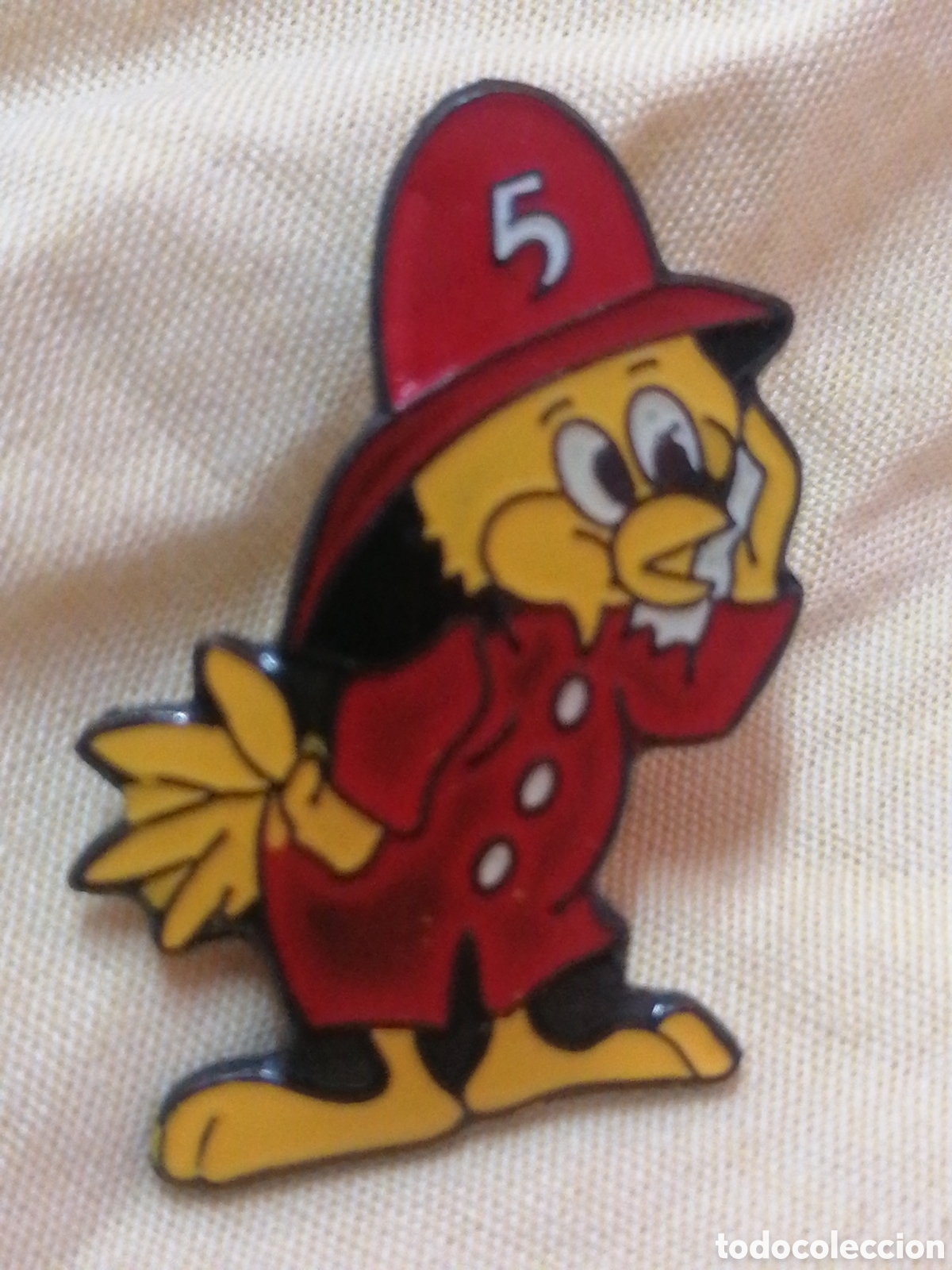 Pins de colecci&oacute;n: Pin p&aacute;jaro bombero - Foto 1