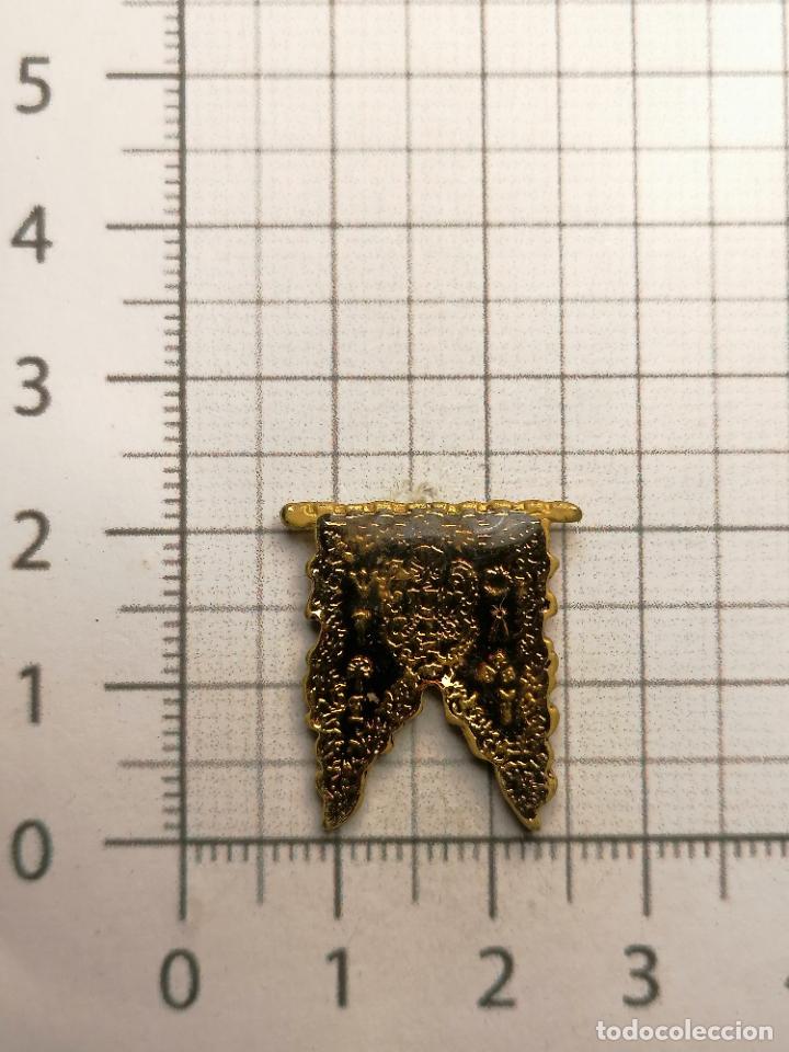 Pins de colecci&oacute;n: PIN ESTANDARTE COFRADIA SEMANA SANTA