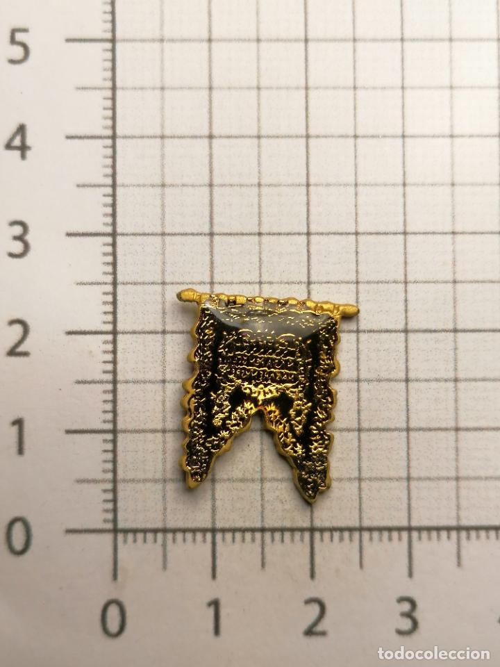 Pins de colecci&oacute;n: PIN ESTANDARTE COFRADIA SEMANA SANTA