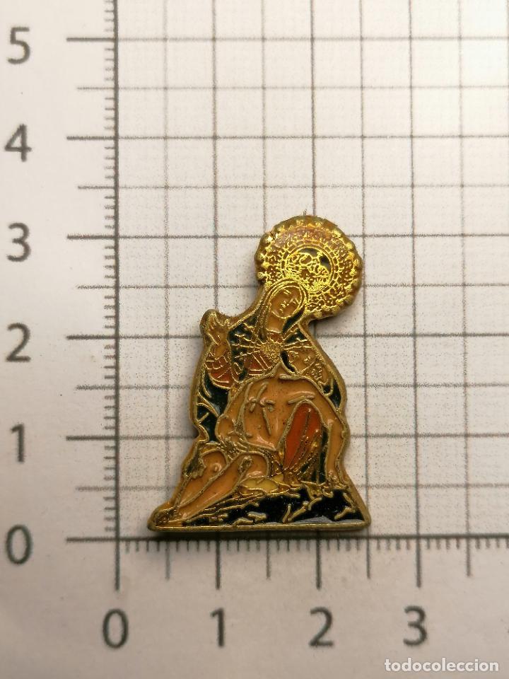 Pins de colecci&oacute;n: PIN NUESTRA SE&Ntilde;ORA DE LOS DOLORES SEMANA SANTA