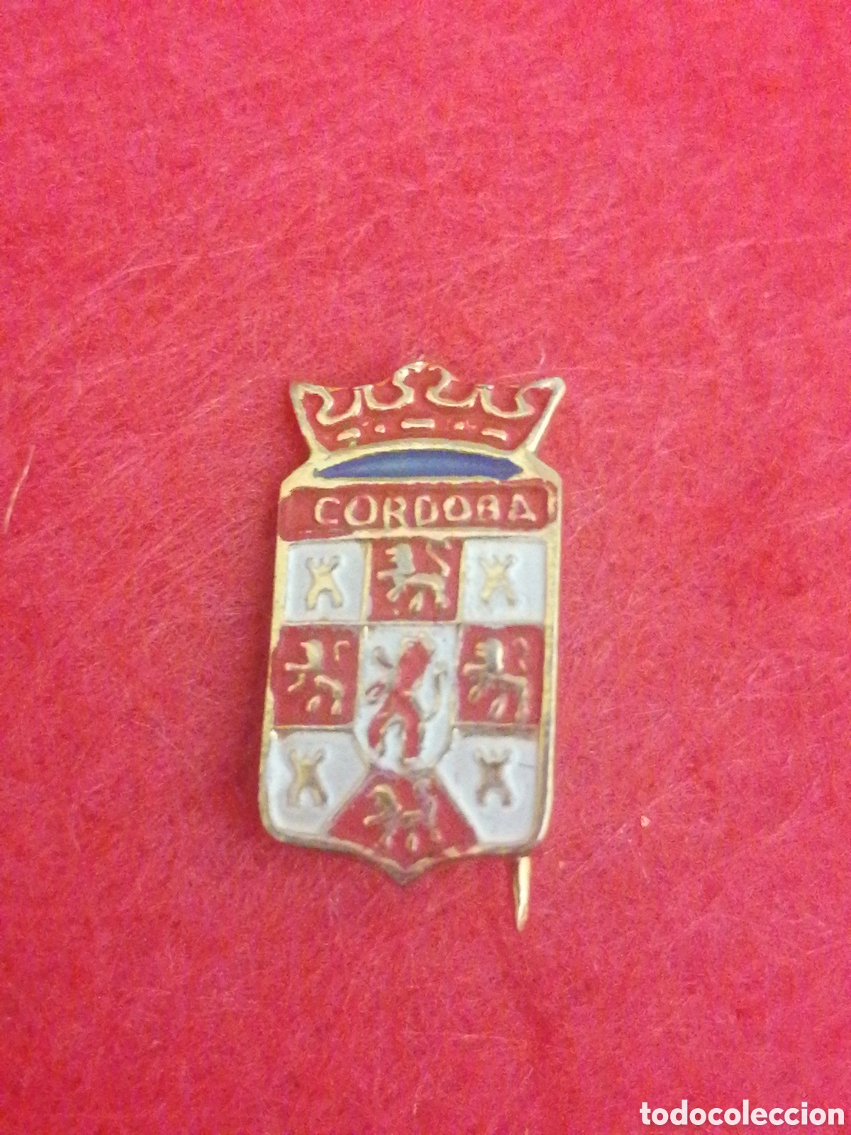 Sammlung von Pins: Pin tipo insignia tipo imperdible C&oacute;rdoba escudo heraldico
