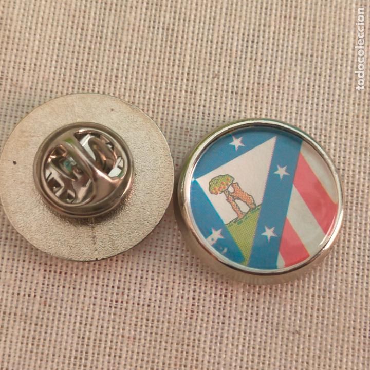 Pins de cole&ccedil;&atilde;o: pin redondo metal - f&uacute;tbol equipo club Atl&eacute;tico de Madrid JUGADOR