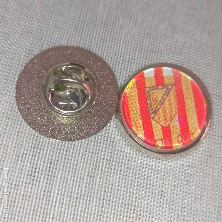 Pins de cole&ccedil;&atilde;o: pin redondo metal - f&uacute;tbol equipo club Atl&eacute;tico de Madrid JUGADOR