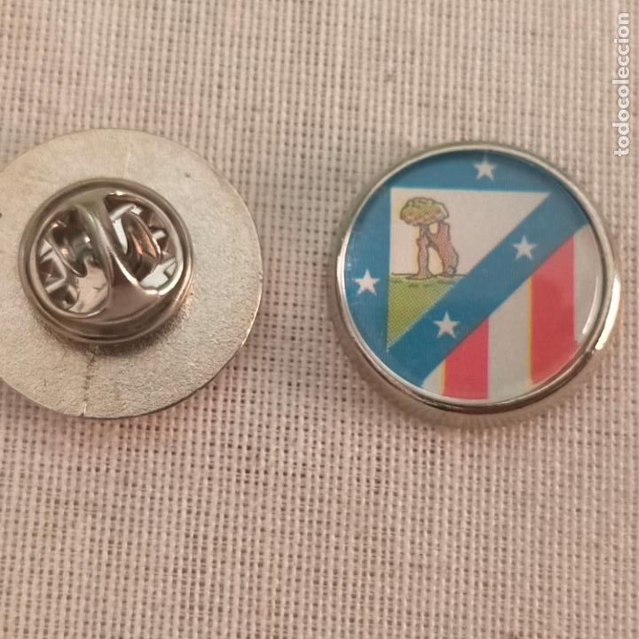 Pins de cole&ccedil;&atilde;o: pin redondo metal - f&uacute;tbol equipo club Atl&eacute;tico de Madrid JUGADOR