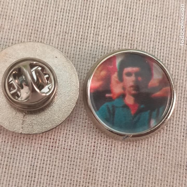 Pins de cole&ccedil;&atilde;o: pin redondo metal - f&uacute;tbol equipo club Atl&eacute;tico de Madrid JUGADOR