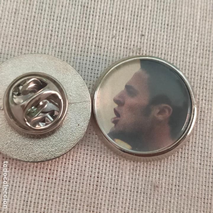 Pins de cole&ccedil;&atilde;o: pin redondo metal - f&uacute;tbol equipo club Atl&eacute;tico de Madrid JUGADOR