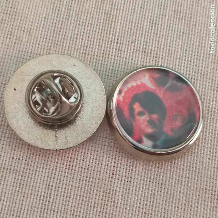 Collection pins: pin redondo metal - f&uacute;tbol equipo club Atl&eacute;tico de Madrid JUGADOR