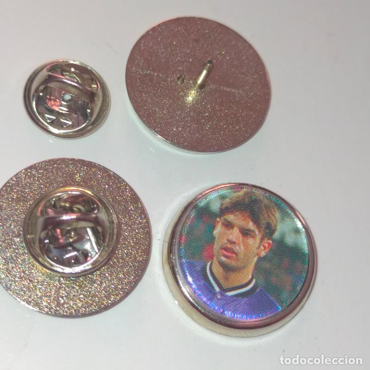 Pin's de collection: PIN REDONDO METAL - FUTBOL JUGADOR DEL EQUIPO FUTBOL historia del REAL MADRID