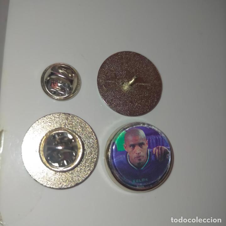 Pin's de collection: PIN REDONDO METAL - FUTBOL JUGADOR DEL EQUIPO FUTBOL historia del REAL MADRID