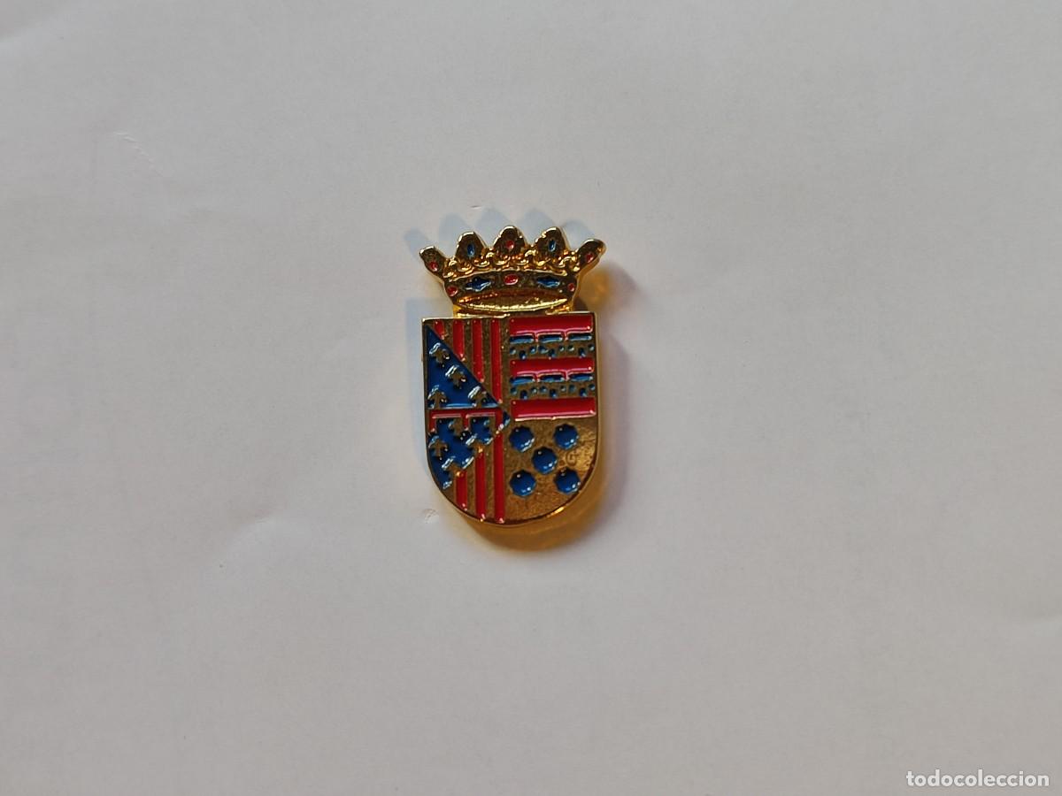 Pins de colecci&oacute;n: PIN ESCUDO HERALDICO DE BENITAXELL (ALICANTE)