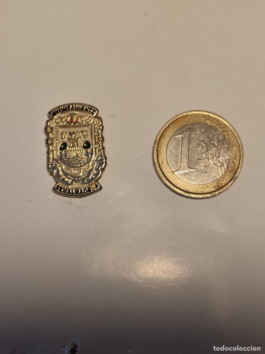 Pins de colecci&oacute;n: PIN ESCUDO HERALDICO DE BENALMADENA (MALAGA)