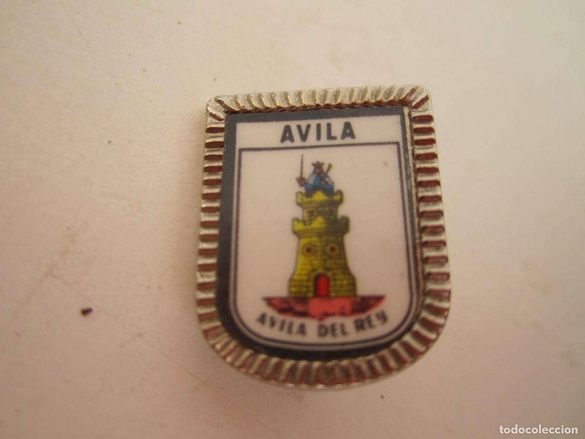 Pins de colecci&oacute;n: PIN DE COLECCION DE EMPEDIBLE AVILA DEL REY AVILA