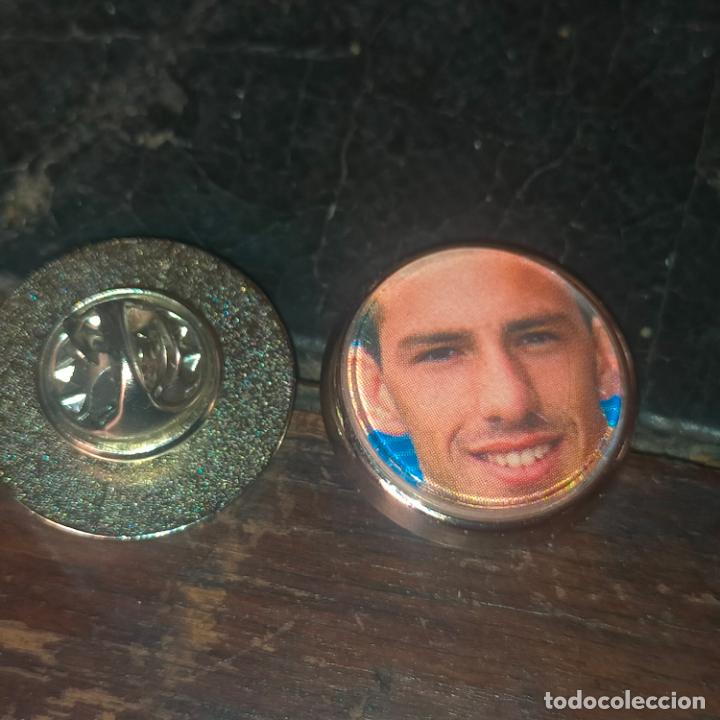 Pins de colecci&oacute;n: pin redondo metal - f&uacute;tbol equipo club Atl&eacute;tico de Madrid JUGADOR