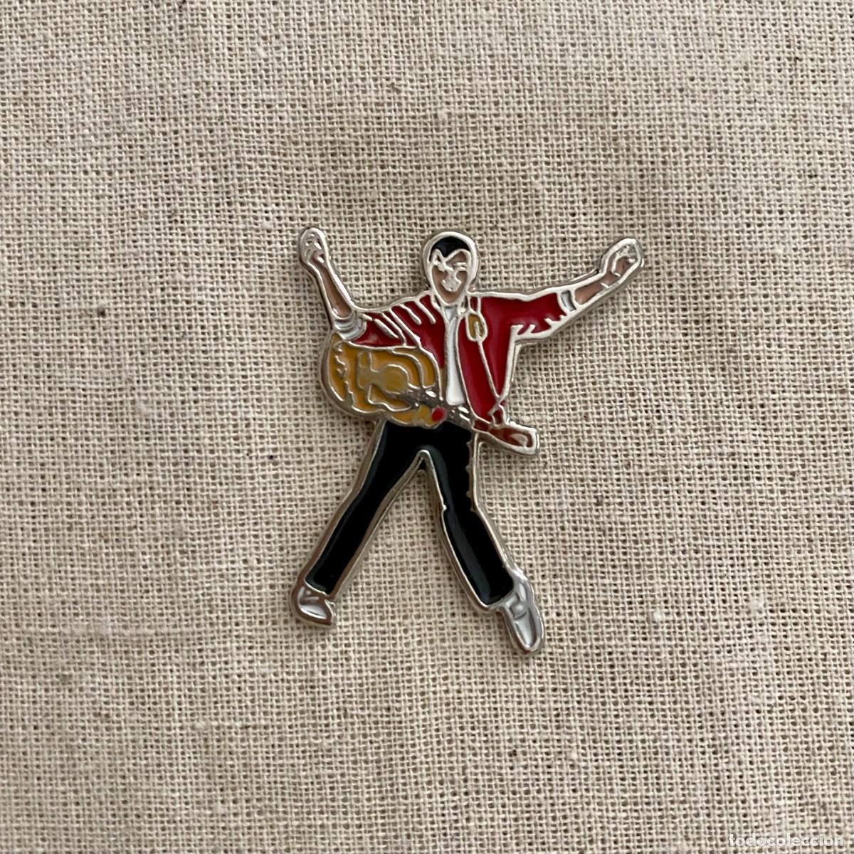Pins de colecci&oacute;n: PIN METAL ELVIS PRESLEY SILUETEADO BAILANDO Y GUITARRA, NUEVO Y SIN USO 3.5 CMS.