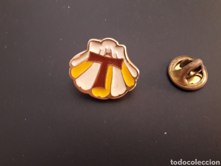 Sammlung von Pins: PIN RELIGIOSO VIEIRA Y LETRA GRIEGA TAU PEDIDO M&Iacute;NIMO 3&euro;