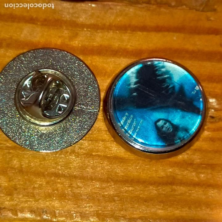 Pins de colecci&oacute;n: pin redondo metal - cine tiburon