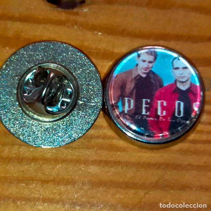 Sammlung von Pins: pin redondo metal - grupo musical m&uacute;sica Los Pecos
