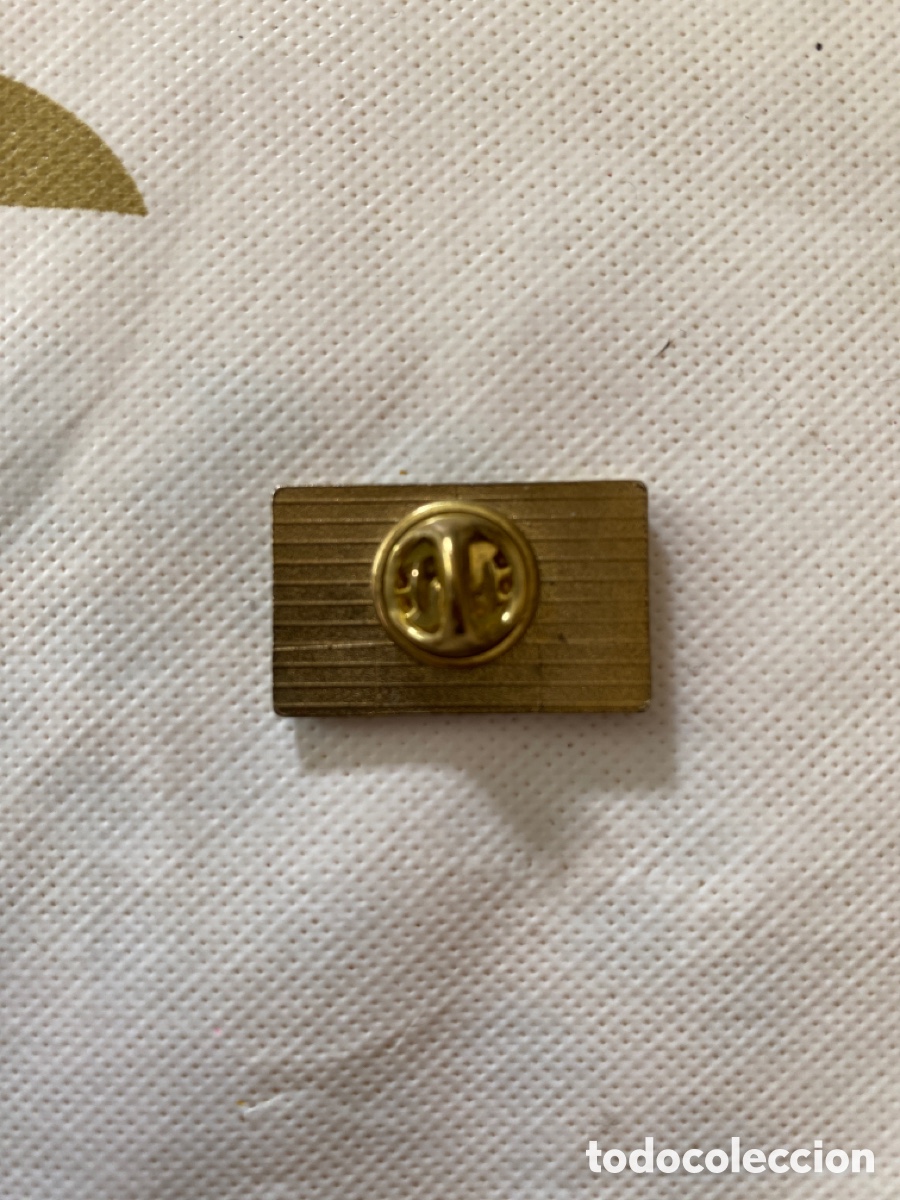 Pins de colecci&oacute;n: Pin Sorteo Oro Cruz Roja - Foto 3