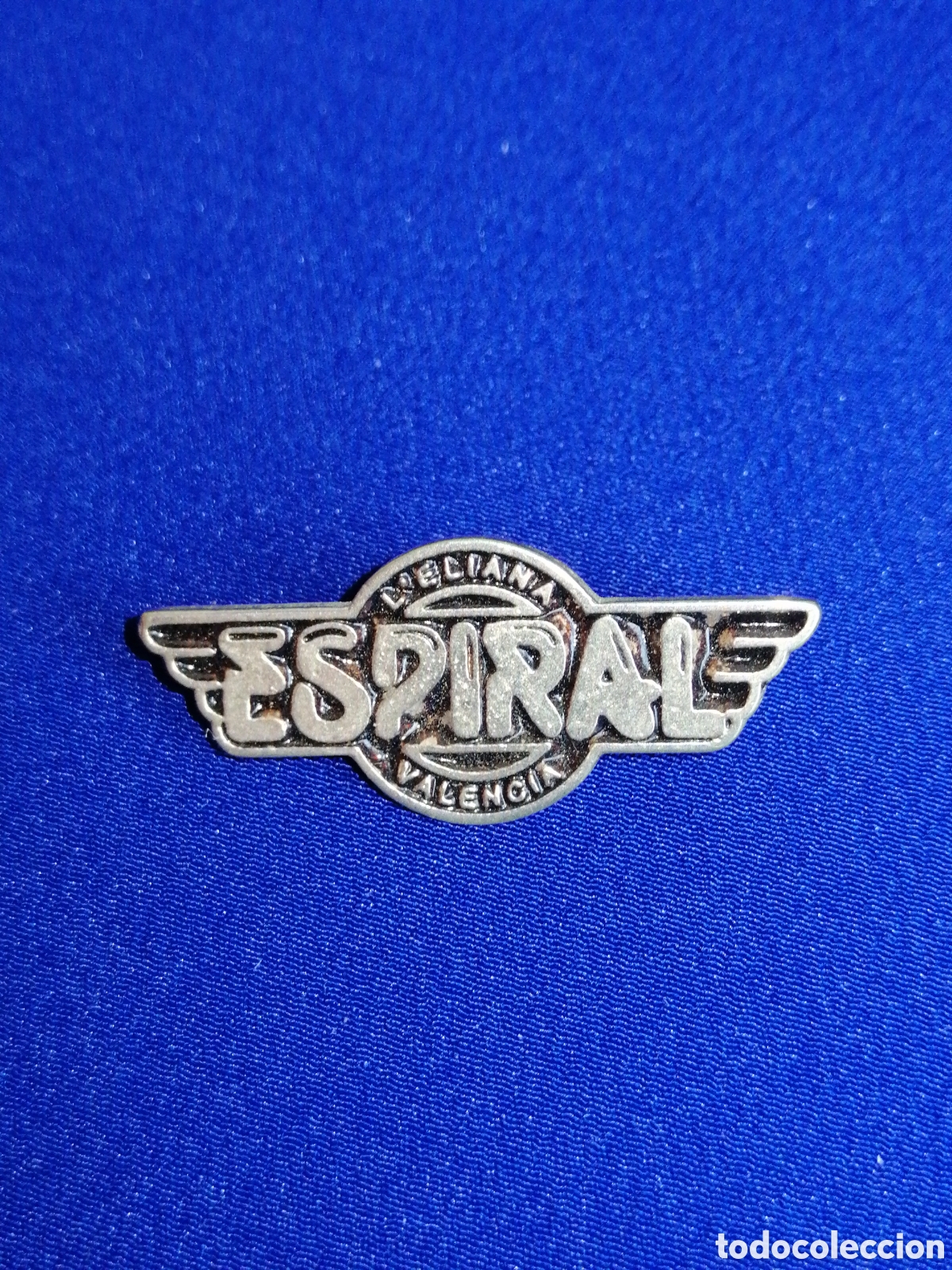 Pin's de collection: DISCOTECA ESPIRAL RUTA DEL BACALAO INSIGNIA DE ALFILER ANTIGUA