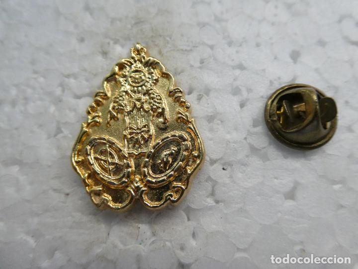 Collection pins: PIN RELIGIOSO SEMANA SANTA. HERMANDADES COFRAD&Iacute;AS DE C&Oacute;RDOBA. LA ESTRELLA. ESCUDO HER&Aacute;LDICO