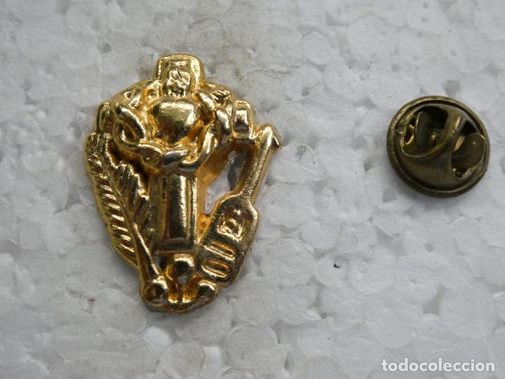 Pins de cole&ccedil;&atilde;o: PIN RELIGIOSO SEMANA SANTA. HERMANDADES COFRAD&Iacute;AS DE C&Oacute;RDOBA. EL CALVARIO. ESCUDO HER&Aacute;LDICO